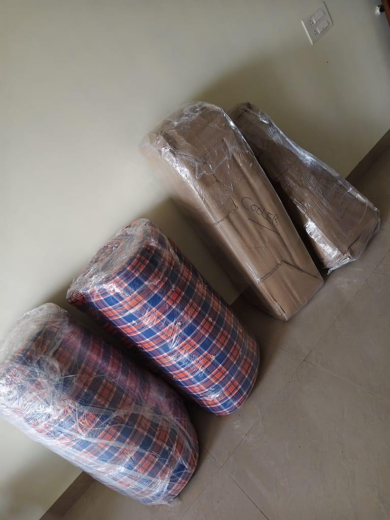 Shekhawat Packers and Movers Hubli - mattress and cooler wrap packing